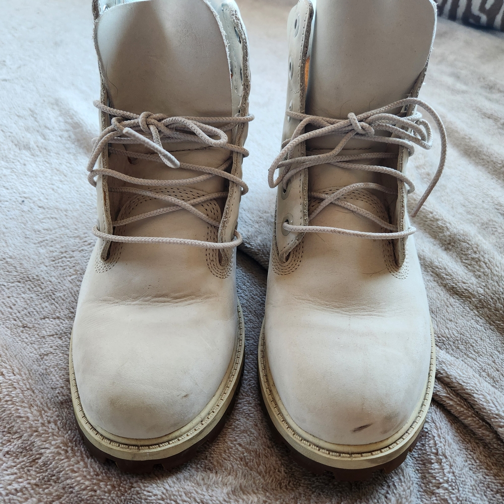 Timberland Cream Lace-Up Boots